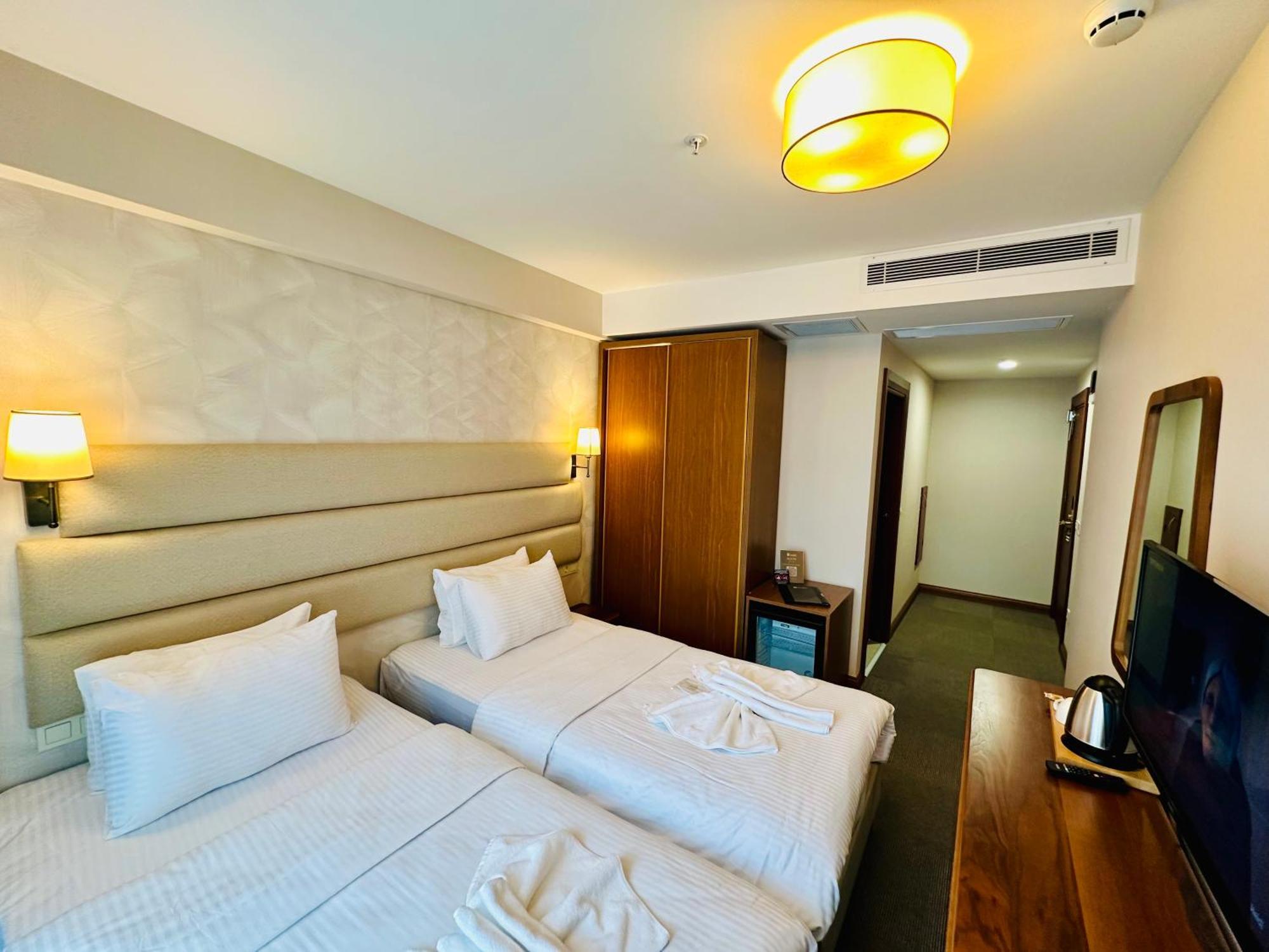 Istanbul Midpoint Hotel エクステリア 写真