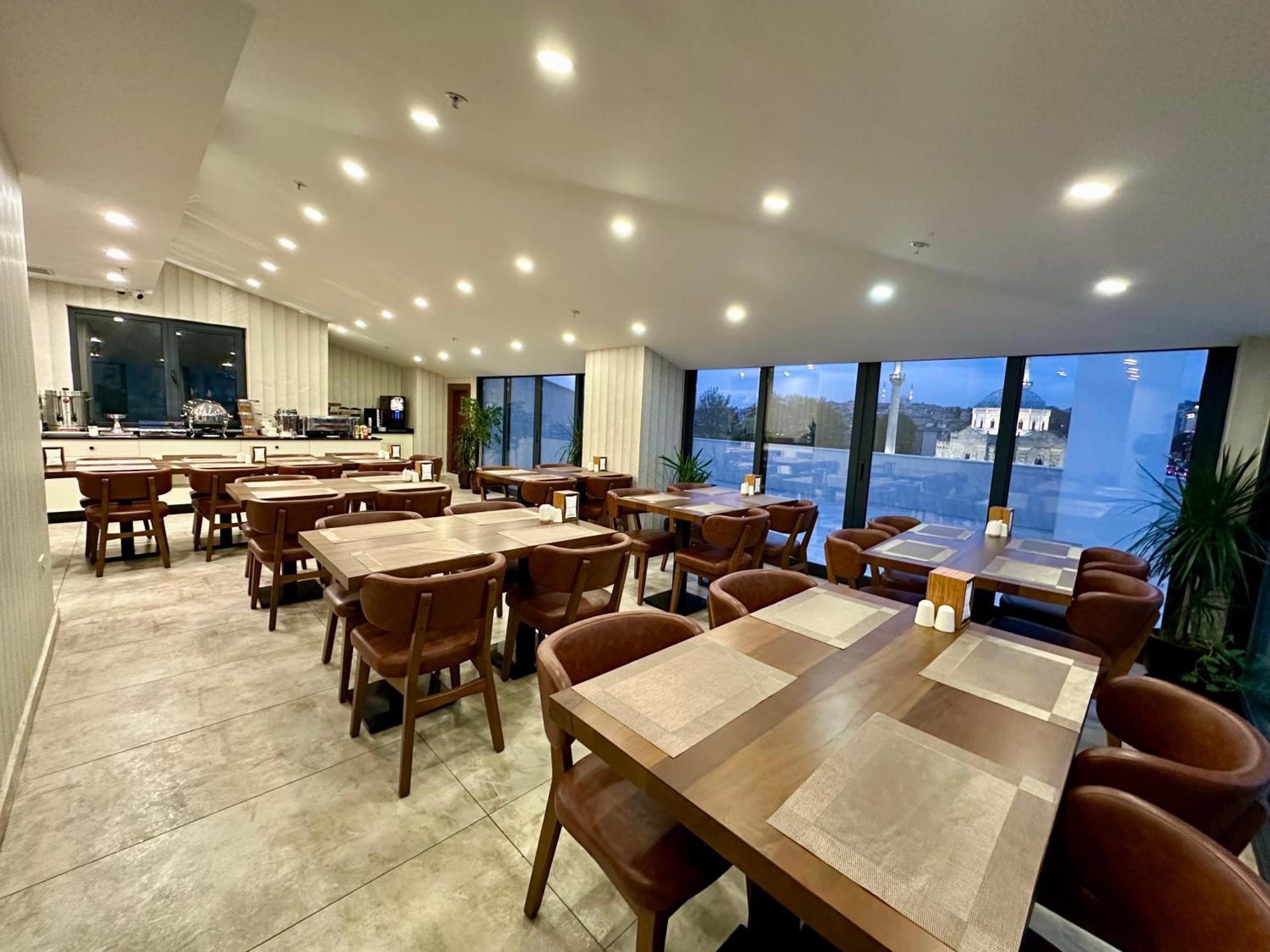 Istanbul Midpoint Hotel エクステリア 写真
