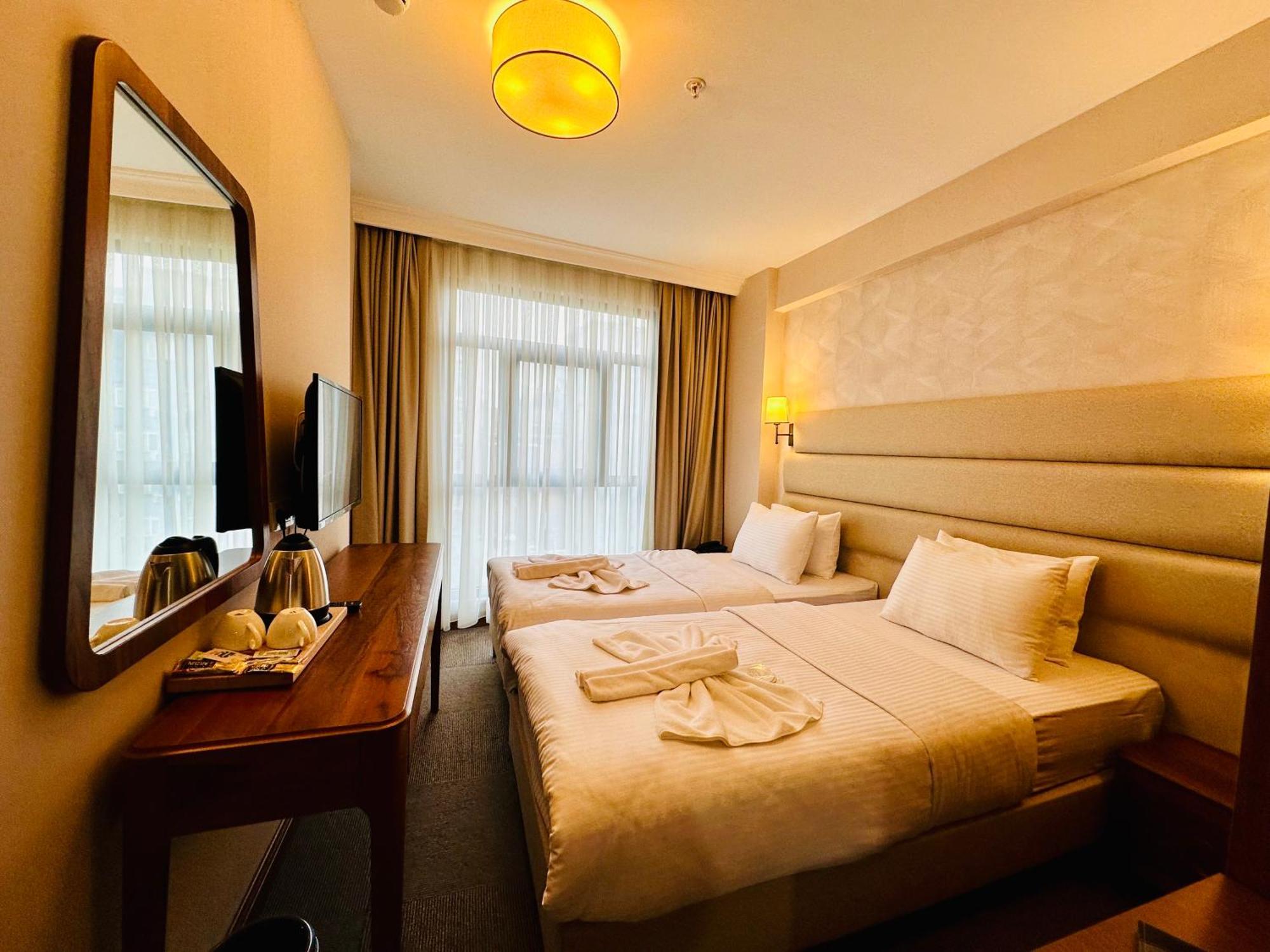Istanbul Midpoint Hotel エクステリア 写真