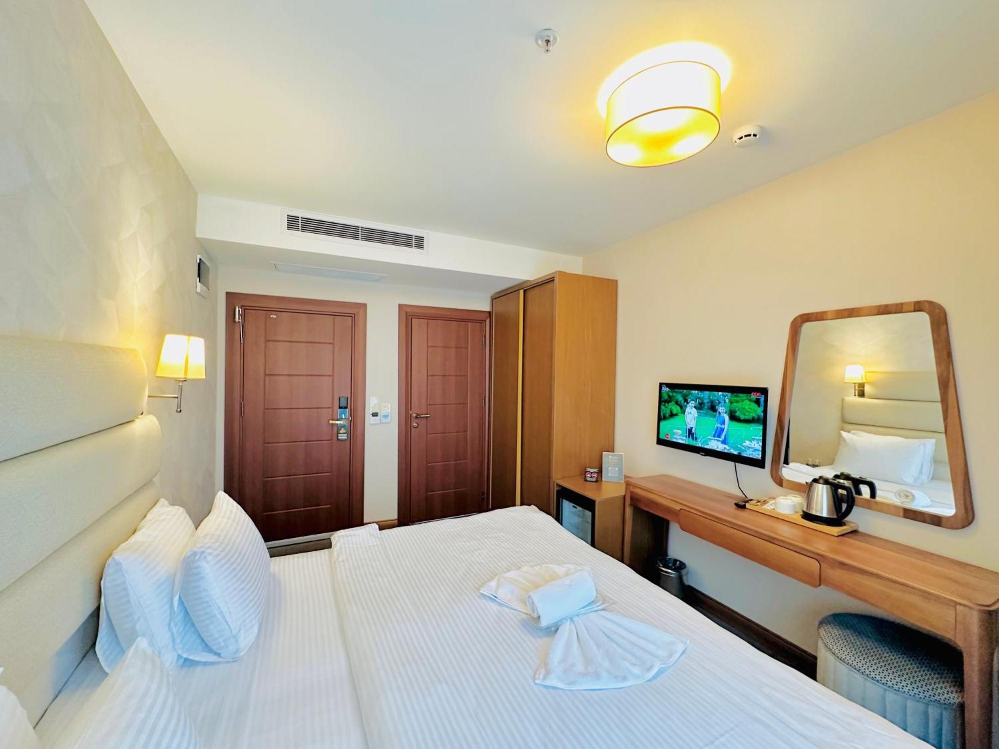 Istanbul Midpoint Hotel エクステリア 写真